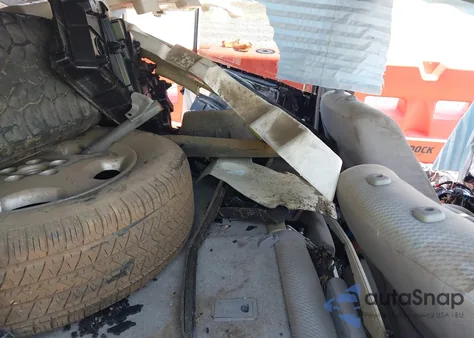 2004 Toyota Highlander Limited V6 z USA, uszkodzony, nr VIN JTEDP21A440033732